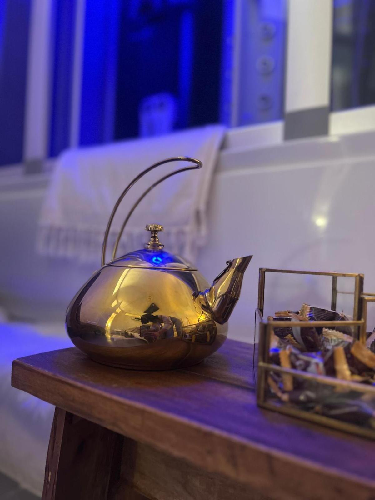 Femme Noir Luxury Spa Experience San Nicola La Strada Exteriör bild